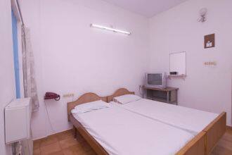 Hotel Navarathna, Pondicherry 4